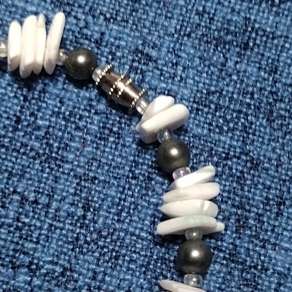 Puka Shell Bracelet - Picture 4 of 4